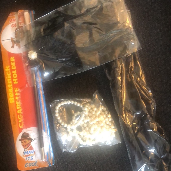 ❤️SOLD❤️Rolling 20’s completed costume with accessories - Picture 9 of 9